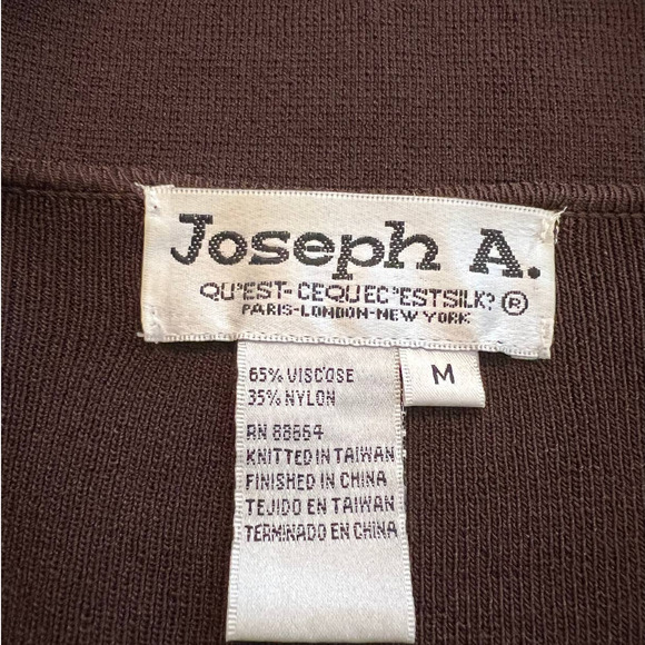 Joseph A. Sweater with Beads Crystals and Sequins on Front Neckline Size Medium - Picture 4 of 6